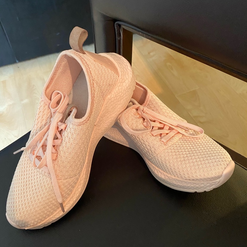 Size 6 Ryderwear Shoes